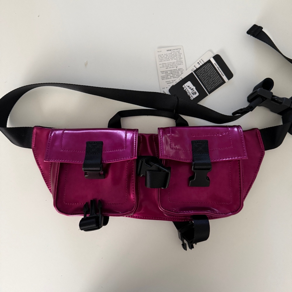NWT Onitsuka Tiger Glossy Magenta Belt Bag waist Pouch with Dual Pouches